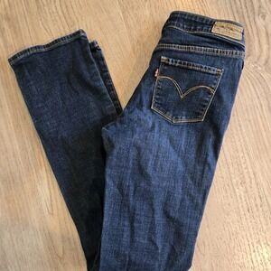 Levis San Francisco Jeans Women's 6/28 Slight‎ Curve Classic Rise Straight Leg